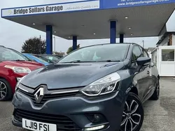 Used 2025 Renault Clio V Play Hatchback | £7,695