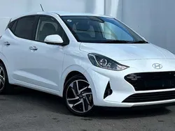 White New 2025 Hyundai i10 Premium Hatchback | £16,195 (Fair price)