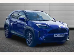 Juniper blue Used 2025 Toyota Yaris Cross Design SUV | £24,201 (Fair price)