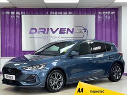 Blue Used 2022 Ford Focus ST-Line Hatchback | £11,300 (Good price)