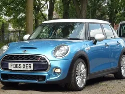 Blue metallic Used 2015 Mini Cooper S Hatch Hatchback | £5,995 (Fair price)