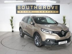 Beige Used 2017 Renault Kadjar Dynamique SUV | £7,689 (Fair price)