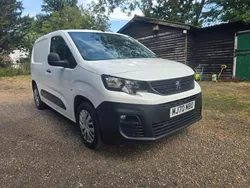 White Used 2020 Peugeot Partner MPV | £4,795 (Expensive)