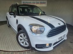 White Used 2018 Mini Cooper Countryman SUV | £11,000 (Fair price)