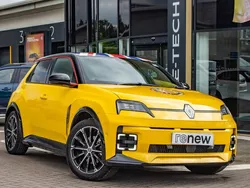 Other Used 2025 Renault R5 Iconic Hatchback | £29,995