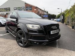 Gloss black Used 2011 Audi Q7 S-Line SUV | £7,995 (Fair price)