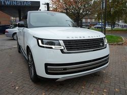 White Used 2023 Land Rover Range Rover SE SUV | £92,900 (A bit pricey)