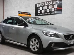 Silver Used 2014 Volvo V40 CC SE Estate | £6,395 (Fair price)