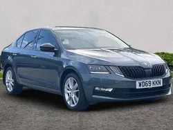 Quartz grey metallic Used 2020 Skoda Octavia SE L Hatchback | £15,967 (Fair price)