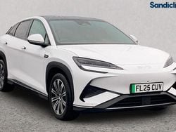 Metallic polar white Used 2025 BYD Sealion 7 Comfort SUV | £34,979 (Good price)