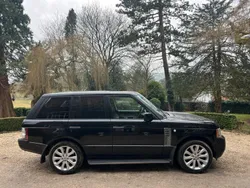 Black Used 2011 Land Rover Range Rover Vogue SE SUV | £8,995 (Good price)