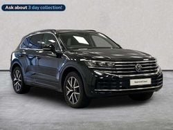 Black Used 2024 VW Touareg Elegance SUV | £48,703 (Good price)