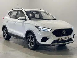 White Used 2022 MG ZS Excite Sedan | £14,499 (Fair price)