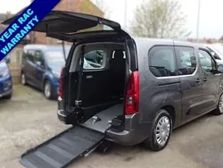 Grey Used 2020 Vauxhall Combo Design Edition MPV | £16,995 (Expensive)