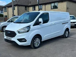 White Used 2022 Ford Transit Custom Limited Van | £19,975 (Fair price)