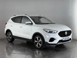 White Used 2023 MG ZS Excite Sedan | £12,850 (Fair price)