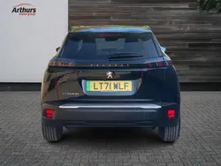 Black Used 2022 Peugeot e-2008 Allure Premium SUV | £14,990 (Fair price)