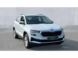 Moon white metallic Used 2024 Skoda Karoq SE Drive SUV | £23,480 (Fair price)