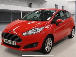 Red Used 2016 Ford Fiesta Zetec Hatchback | £5,995 (Fair price)