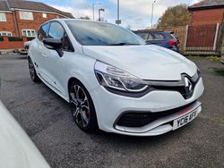 White Used 2016 Renault Clio IV Trophy Hatchback | £7,995 (Fair price)