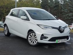 White Used 2022 Renault Zoe SE Hatchback | £12,298 (Fair price)