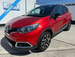 Red Used 2016 Renault Captur Dynamique SUV | £6,195 (Fair price)