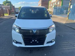 White Used 2017 Toyota Noah MPV | £15,495