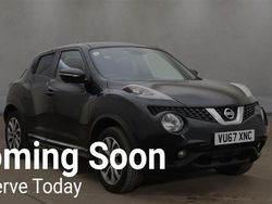 Black Used 2017 Nissan Juke Tekna SUV | £11,999 (A bit pricey)