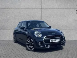 Black Used 2019 Mini Cooper S Exclusive Hatchback | £13,879 (Fair price)