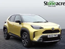 Yellow Used 2022 Toyota Yaris Cross Edition SUV | £20,995 (Fair price)