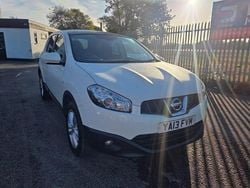 White Used 2013 Nissan Qashqai +2 Acenta SUV | £3,499 (Fair price)