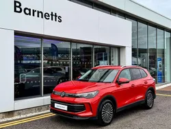 Red Used 2024 VW Tiguan Match SUV | £30,999 (Fair price)