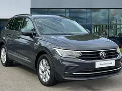 Urano grey Used 2021 VW Tiguan Life SUV | £16,985 (Fair price)