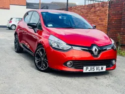 Red Used 2015 Renault Clio IV Dynamique Hatchback | £5,795 (Fair price)