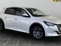 White Used 2021 Peugeot e-208 Allure Hatchback | £10,295 (Good price)