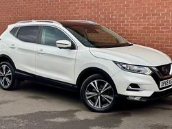 White Used 2020 Nissan Qashqai N-Connecta SUV | £11,199 (Good price)