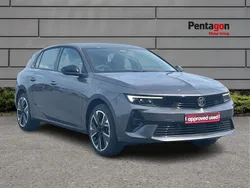 Cobalt blue Used 2024 Vauxhall Astra Design Edition Hatchback | £18,450