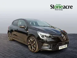 Black Used 2022 Renault Clio V SE Hatchback | £14,995 (Fair price)