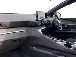 Black Used 2023 Peugeot 3008 Allure+ SUV | £19,390 (Fair price)