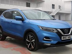 Vivid blue Used 2017 Nissan Qashqai Tekna SUV | £8,875 (Fair price)