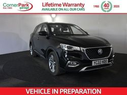 Black Used 2022 MG HS Excite SUV | £12,999 (Fair price)