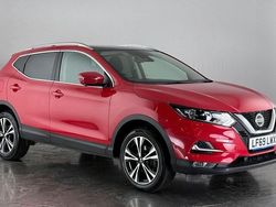 Red Used 2018 Nissan Qashqai N-Connecta SUV | £12,200 (Good price)