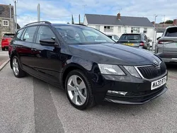 Black magic pearl effect Used 2020 Skoda Octavia SE Estate | £14,995 (Fair price)