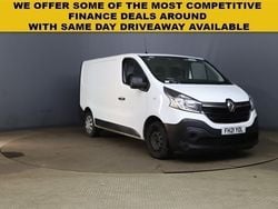 White Used 2021 Renault Trafic Business Van | £12,540 (Good price)