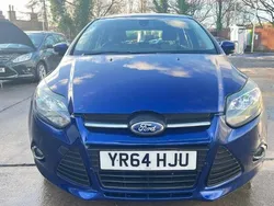Blue Used 2014 Ford Focus Zetec Hatchback | £3,995 (Good price)