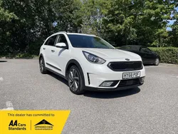 White Used 2018 Kia Niro 2 SUV | £11,990 (A bit pricey)