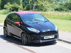 Black Used 2015 Ford Fiesta Zetec Hatchback | £5,000 (Fair price)