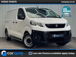 White Used 2020 Peugeot Expert Van | £7,912 (Good price)