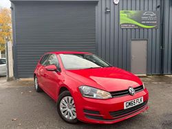 Red Used 2015 VW Golf VII S Hatchback | £8,990 (Fair price)