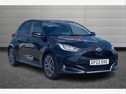 Eclipse black Used 2023 Toyota Yaris Hybrid Hatchback | £19,295 (Fair price)